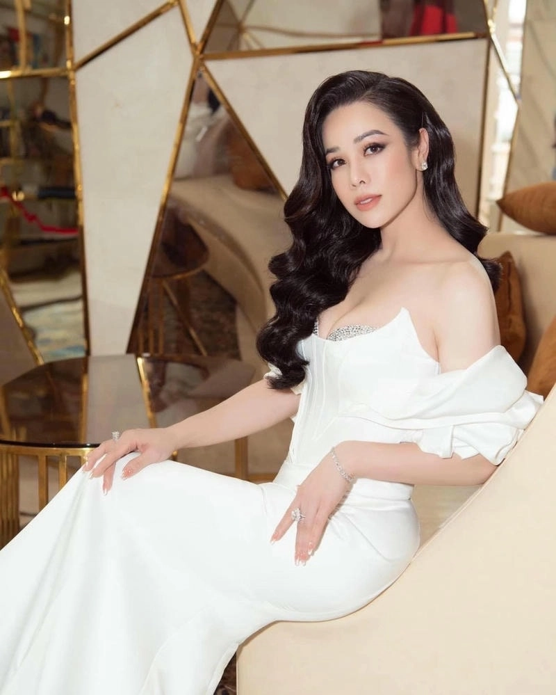 Bạn có biết Nhật Kim Anh bao nhiêu tuổi